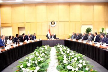 كامل الوزير يلتقي وفد البنك الدولى لمتابعة المشروعات الجاري تنفيذها في مجال النقل والصناعة