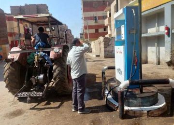 لمتابعة الالتزام بالتعريفة الجديدة.. حملات على المواقف ومحطات الوقود والأسواق بأسيوط