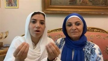 هبة قطب تكشف مفاجأة بفيديو صباحية ابنتها دينا هشام.. التفاصيل الكاملة هبة قطب تكشف مفاجأة بفيديو صباحية ابنتها دينا هشام.. التفاصيل الكاملة