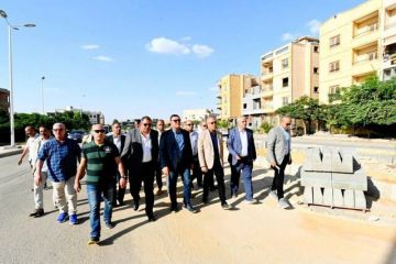 وزير الإسكان يصدر توجيهات بشأن مشروعات الطرق والأراضي في مدينة الشروق