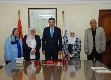 وزير الزراعة يلتقي عددا من باحثي البحوث الزراعية ويوجه بتذليل العقبات أمامهم