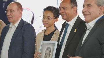 الجبهة الوطنية يحشد في الأقصر لدعم مرشحيه لانتخابات مجلس النواب 2025.. رسائل وطنية ووحدة شعبية ودعوة للمشاركة في بناء مستقبل مصر  الجبهة الوطنية يحشد في الأقصر لدعم مرشحيه لانتخابات مجلس النواب 2025.. رسائل وطنية ووحدة شعبية ودعوة للمشاركة في بناء مستقبل مصر