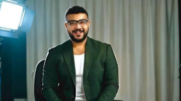 المؤلف محمد سيد بشير عضو لجنة تحكيم مهرجان نقابة المهن التمثيلية المسرحي المؤلف محمد سيد بشير عضو لجنة تحكيم مهرجان نقابة المهن التمثيلية المسرحي