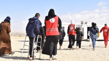 بعد عامين على الحرب.. الهلال الأحمر يرصد جهوده الإغاثية والإنسانية في غزة