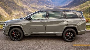 فخامة الـ 7 مقاعد.. جيب تقدم كوماندر 2025 الجديدة بهذه التجهيزات فخامة الـ 7 مقاعد.. جيب تقدم كوماندر 2025 الجديدة بهذه التجهيزات