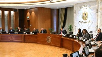 رئيس الوزراء يؤكد حرص الحكومة على تعزيز دور القطاع الخاص في الأنشطة الاقتصادية