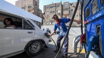 سعر لتر البنزين 92 في مصر بعد الزيادة