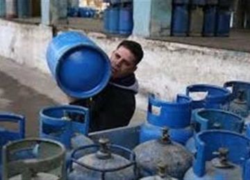 عن تحريك أسعار أسطوانات البوتاجاز.. البترول : الزيادة مدروسة بعناية حتى لا تمثل عبئا على المواطنين عن تحريك أسعار أسطوانات البوتاجاز.. البترول : الزيادة مدروسة بعناية حتى لا تمثل عبئا على المواطنين