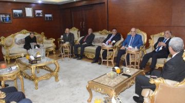 محافظ الغربية يهنئ أعضاء مجلس الشيوخ الجدد ويؤكد أهمية التكامل بين الجهاز التنفيذي والتشريعي محافظ الغربية يهنئ أعضاء مجلس الشيوخ الجدد ويؤكد أهمية التكامل بين الجهاز التنفيذي والتشريعي