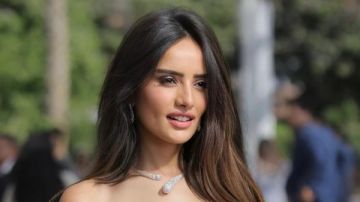 هروب زينة.. تفاصيل الحلقة الأولى من مسلسل ورد وشوكولاتة هروب زينة.. تفاصيل الحلقة الأولى من مسلسل ورد وشوكولاتة