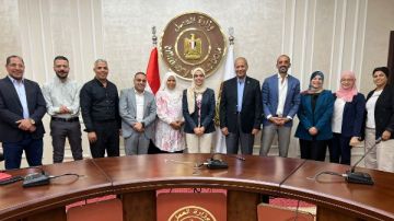 العمل: قاعدة بيانات مهنية متكاملة تواكب التطورات المستقبلية في سوق العمل العمل: قاعدة بيانات مهنية متكاملة تواكب التطورات المستقبلية في سوق العمل