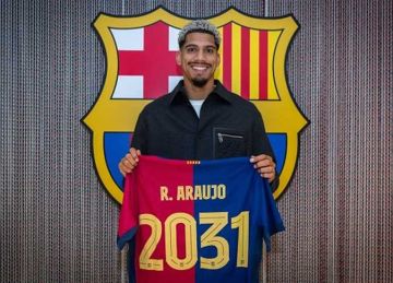 تشيلسي يتحرك لضم رونالد أراوخو