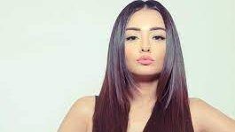 راندا البحيري تنتقد ظاهرة بالسوشيال: إزاي بقيتوا تلبسوا هدومكم قدام الكوكب؟