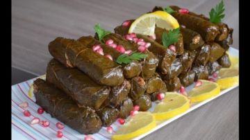 طريقة عمل ورق العنب بدبس الرمان