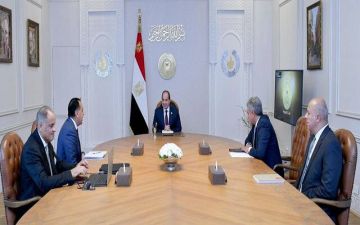 السيسي يتابع استعدادات افتتاح المتحف الكبير ويوجه بتنظيم احتفالية تليق بمصر السيسي يتابع استعدادات افتتاح المتحف الكبير ويوجه بتنظيم احتفالية تليق بمصر