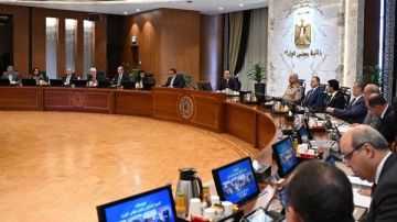 بالشراكة مع الإمارات.. تفاصيل إنشاء منطقة لوجستية لتداول الزيت الخام والمنتجات البترولية بالشراكة مع الإمارات.. تفاصيل إنشاء منطقة لوجستية لتداول الزيت الخام والمنتجات البترولية