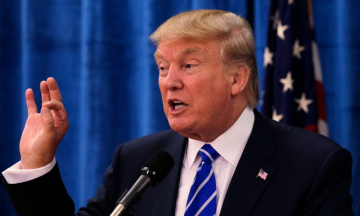 ترامب يتوعد حماس بالجحيم.. ويطالب سكان غزة بالهروب