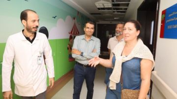 خبيرة دولية تشيد بمستوى مستشفى شفاء الأورمان للأورام بالأقصر وتجهيزاته الطبية المتقدمة