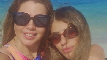 رانيا فريد شوقي توجه رسالة مؤثرة لابنتيها في عيد ميلادهما