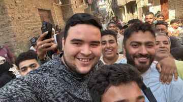 التفاصيل الكاملة لزيارة تامر حسنى للطفلة ليلى مريضة السرطان بالقليوبية