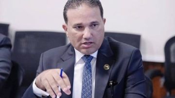 تامر عبد الحميد يؤدي اليمين الدستورية تحت قبة مجلس الشيوخ تامر عبد الحميد يؤدي اليمين الدستورية تحت قبة مجلس الشيوخ