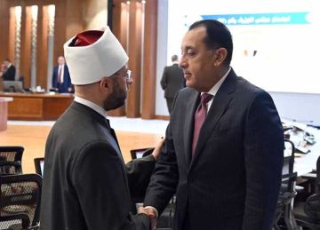 رئيس الوزراء يؤكد التزام الحكومة ببرنامجها لسداد مستحقات الشركاء الأجانب (تفاصيل)