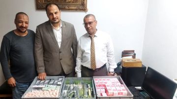 إحباط محاولة تهريب هواتف محمولة ومستحضرات تجميل بمطار الإسكندرية إحباط محاولة تهريب هواتف محمولة ومستحضرات تجميل بمطار الإسكندرية