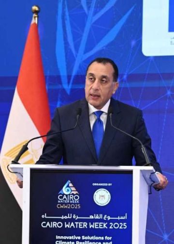 رئيس الوزراء: أسبوع القاهرة للمياه صار منبرا عالميا لتبادل الخبرات وصياغة الحلول الواقعية للربط بين البحث العلمي والسياسات التنفيذية رئيس الوزراء: أسبوع القاهرة للمياه صار منبرا عالميا لتبادل الخبرات وصياغة الحلول الواقعية للربط بين البحث العلمي والسياسات التنفيذية