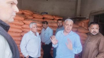 ضبط 585 شيكارة سماد مدعم داخل مخزن غير مرخص بأبو حماد