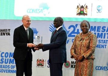 منح المصرية فريدة عيد جائزة أفضل مصممة لعام 2025 ضمن منافسات معرض الجلود الطبيعية تظل متميزة 