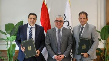 10 ملايين دولار استثمارات جديدة في الصناعات الكيماوية داخل المنطقة الاقتصادية لقناة السويس 10 ملايين دولار استثمارات جديدة في الصناعات الكيماوية داخل المنطقة الاقتصادية لقناة السويس