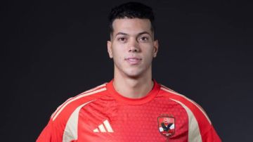 احتفالا بالشفاء.. إمام عاشور يشارك جمهوره ذبح عجل احتفالا بالشفاء.. إمام عاشور يشارك جمهوره ذبح عجل