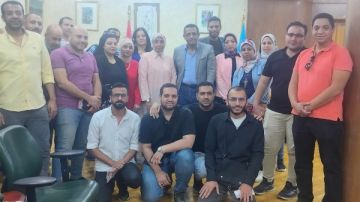 البلشي يلتقي بالمؤقتين بالصحف القومية لبحث أزمتهم البلشي يلتقي بالمؤقتين بالصحف القومية لبحث أزمتهم