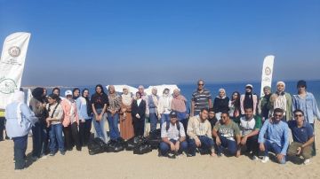 البيئة تنظم حملة لتنظيف شاطئ سيد درويش بالإسكندرية استعدادا لمؤتمر COP24