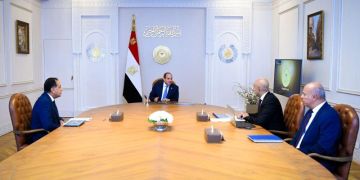 الرئيس السيسي يطلع على الموقف التنفيذي للبرنامج القومي لتنمية مهارات القراءة والكتابة لطلاب الابتدائية