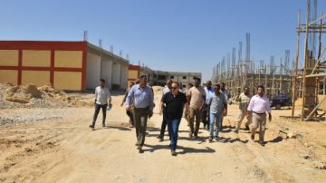 بتكلفة 115 مليون جنيه.. محافظ أسيوط يتابع إنشاء أول سوق حضري بالبداري على مساحة 20 ألف متر بتكلفة 115 مليون جنيه.. محافظ أسيوط يتابع إنشاء أول سوق حضري بالبداري على مساحة 20 ألف متر