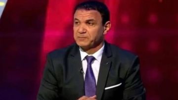 تبدأ من رأس الحربة.. أحمد الطيب يكشف سبب أخطاء دفاع الأهلي تبدأ من رأس الحربة.. أحمد الطيب يكشف سبب أخطاء دفاع الأهلي