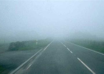 تحذير من الأرصاد الجوية: شبورة مائية كثيفة وأمطار خفيفة على طرق مطروح والسواحل الشمالية تحذير من الأرصاد الجوية: شبورة مائية كثيفة وأمطار خفيفة على طرق مطروح والسواحل الشمالية