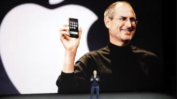 الحدث الأعظم في تاريخ آبل يقترب.. هل سيختفي iPhone 19 إلى الأبد؟ الحدث الأعظم في تاريخ آبل يقترب.. هل سيختفي iPhone 19 إلى الأبد؟