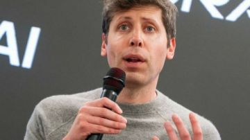 الذكاء الاصطناعي في البنوك مشروع سري لـ OpenAI لدخول عالم التحليل المالي الذكاء الاصطناعي في البنوك مشروع سري لـ OpenAI لدخول عالم التحليل المالي