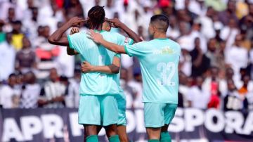 ضربة موجعة لـ بيراميدز خلال مباراة الجيش الرواندي