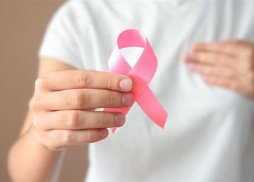 كيف تحمين نفسك من سرطان الثدي؟.. 6 نصائح من الصحة للوقاية والكشف المبكر