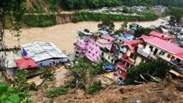 مقتل 11 شخصا على الأقل جراء انهيارات أرضية في نيبال