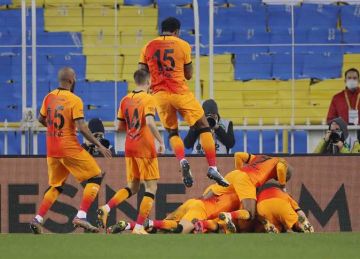 نجم جالطة سراي يقترب من العودة إلى الكالتشيو