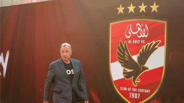 تألق لاعبا وإداريا بـ الأهلي.. الخطيب يحتفل بعيد ميلاده الـ 71 تألق لاعبا وإداريا بـ الأهلي.. الخطيب يحتفل بعيد ميلاده الـ 71