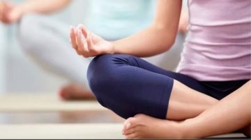 طبيب أعصاب يحذر: 3 أوضاع في اليوجا تؤدي إلى السكتة الدماغية