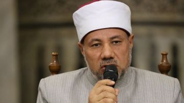 ملتقى الأزهر.. القرآن يجمع ولا يفرق واستعادة مكانتنا التاريخية بالعودة إليه