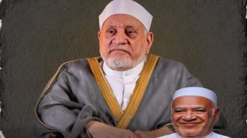 ياريتني أشبهك في إيمانك وعلمك.. صلاح عبدالله ينعى أحمد عمر هاشم