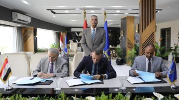 افتتاح منفذ دائم لبيع إصدارات هيئة الكتاب في مكتبة مصر العامة بأسوان