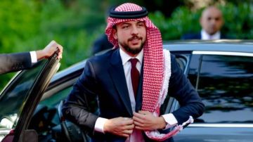 ولي العهد الأردني يشيد بجهود مصر والولايات المتحدة وقطر وتركيا في دعم اتفاق وقف إطلاق النار بغزة ولي العهد الأردني يشيد بجهود مصر والولايات المتحدة وقطر وتركيا في دعم اتفاق وقف إطلاق النار بغزة